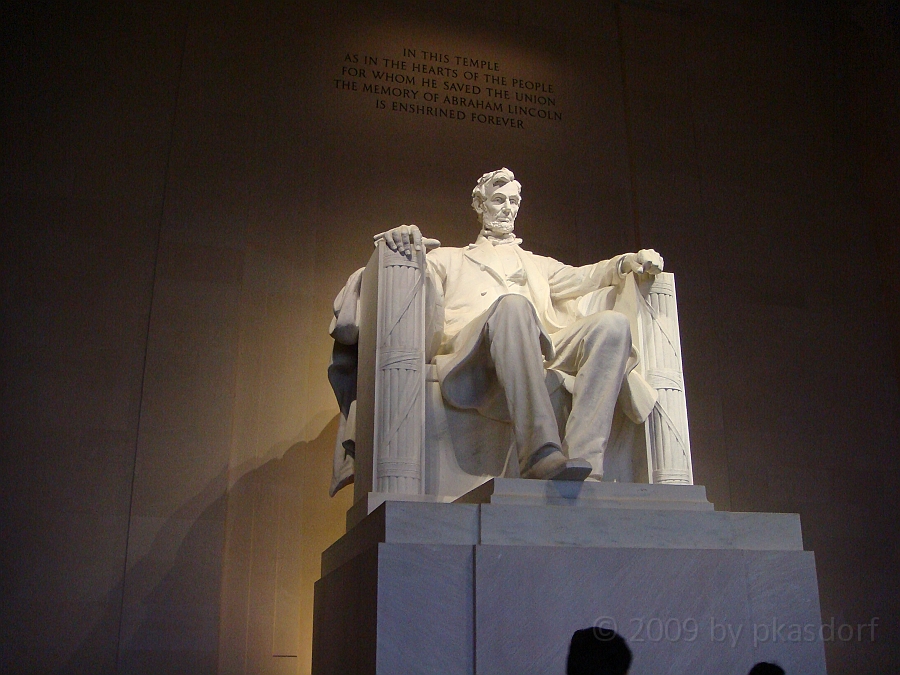 Washington DC [2009 July 03] 236.JPG - Scenes from The Lincoln Memorial
